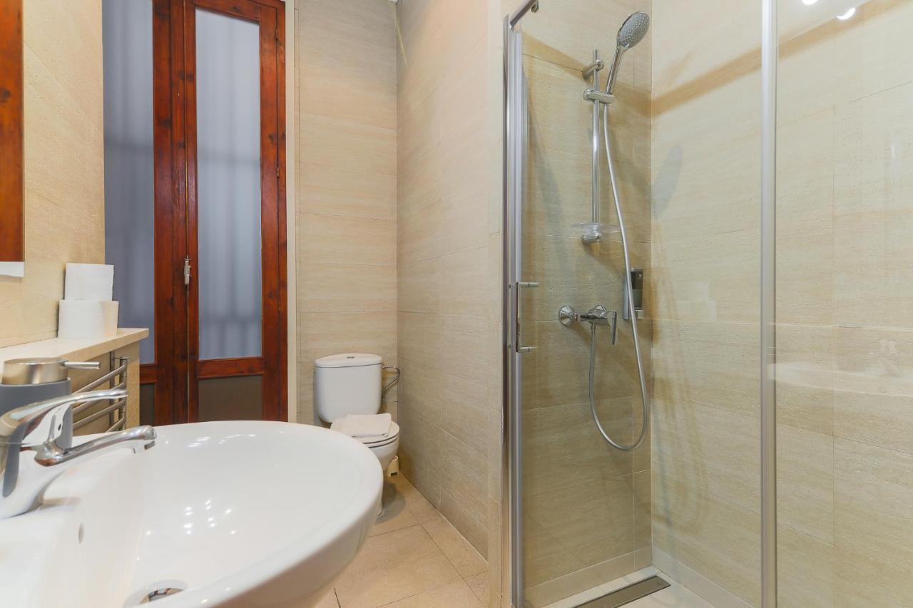 Great Spacious Apartment In The Gothic Quarter Барселона Екстер'єр фото